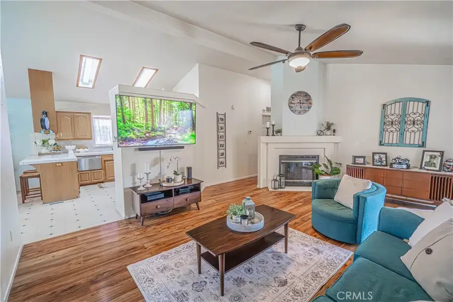 20164 Crestview Dr., Canyon Country, CA 91351 - Image #2