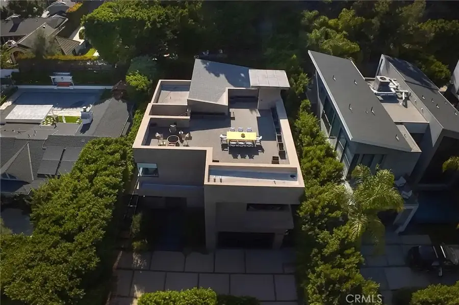 1845 Coldwater Canyon Drive, Beverly Hills, CA 90210 - Image #3