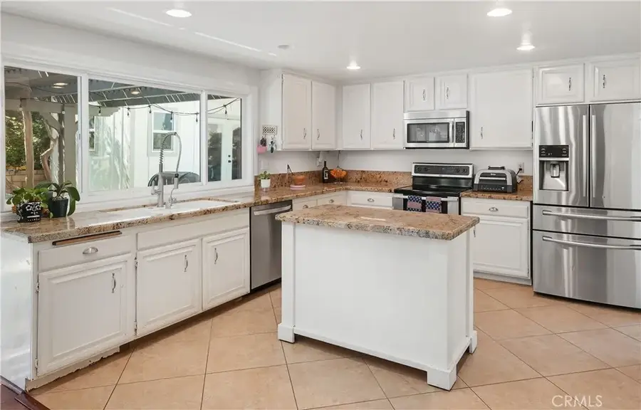 25451 Via Macarena, Valencia, CA 91355 - Image #3