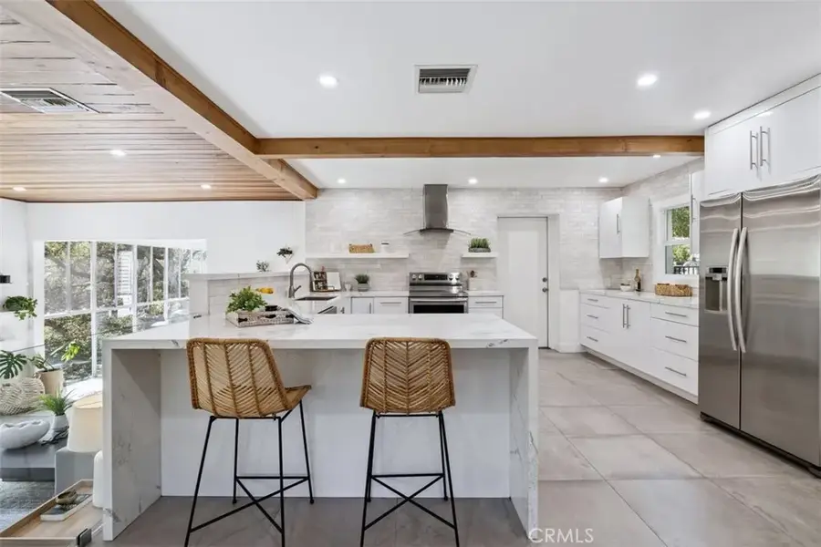 380 Box Canyon Road, Canoga Park, CA 91304 - Image #2