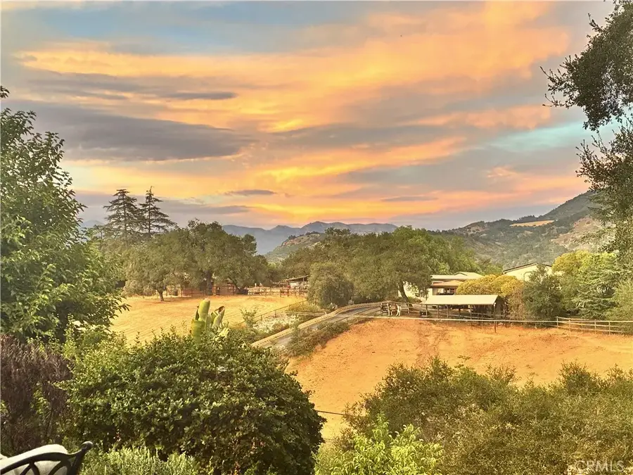 240 Portal Street, Oak View, CA 93022 - Image #2