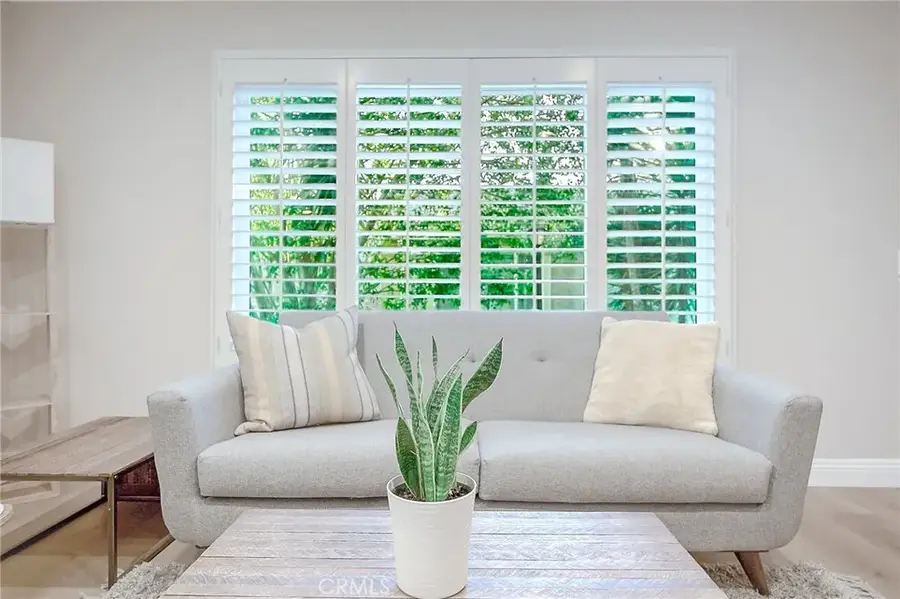 479 Serento Circle, Thousand Oaks, CA 91360 - Image #3