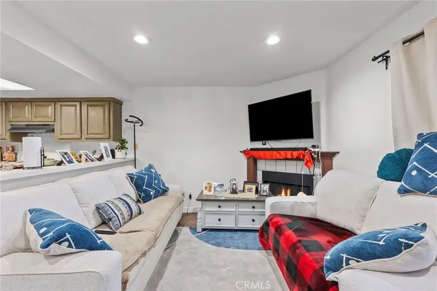 18209 Sierra #95, Canyon Country, CA 91351 - Image #2