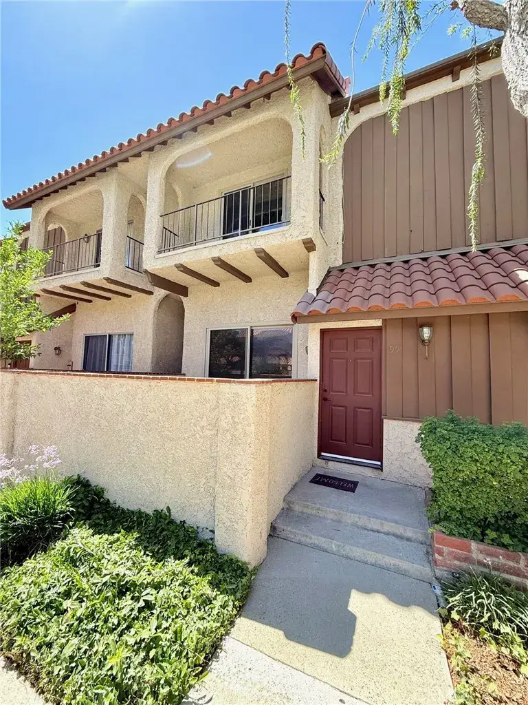 19545 Sherman Way #99, Reseda, CA 91335 - Image #1