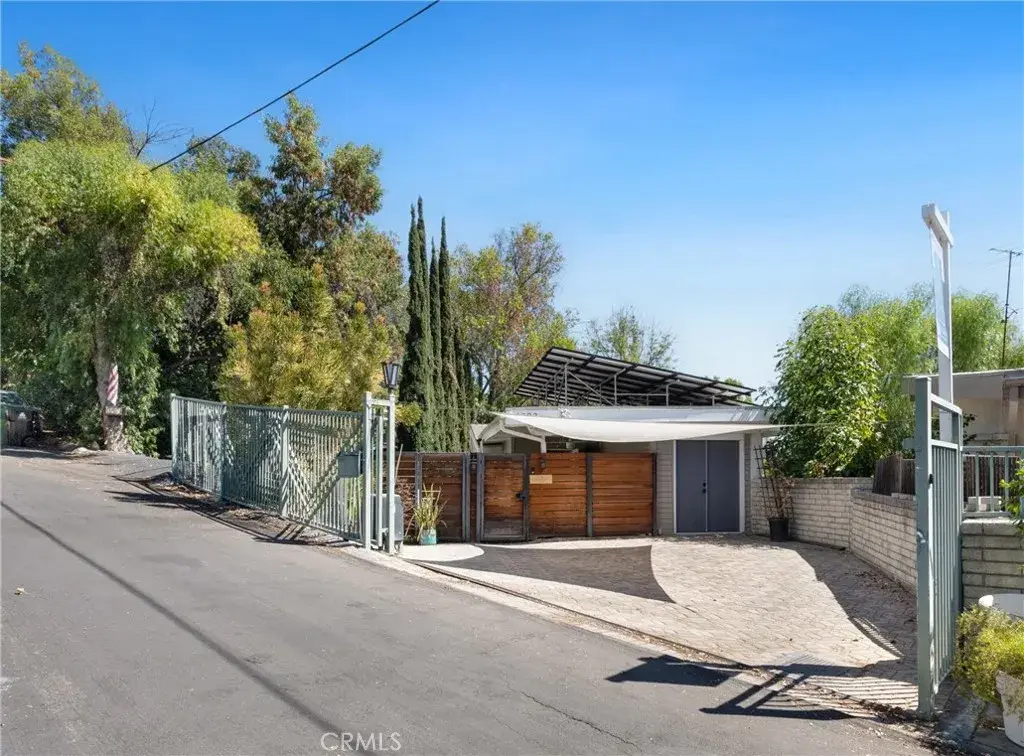 4922 Escobedo Drive, Woodland Hills, CA 91364 - Image #1