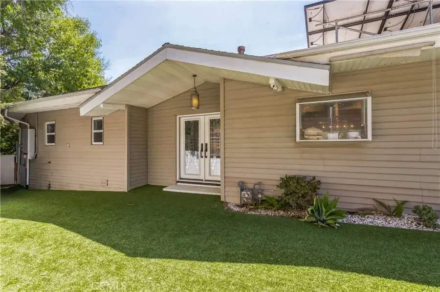 4922 Escobedo Drive, Woodland Hills, CA 91364 - Image #3