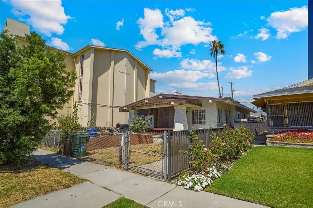 1739 W 53rd Street, Los Angeles, CA 90062 - Image #1