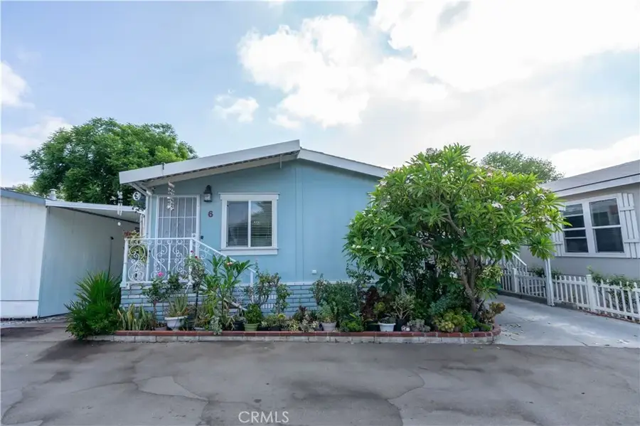 6545 Wilbur #6, Reseda, CA 91335 - Image #2