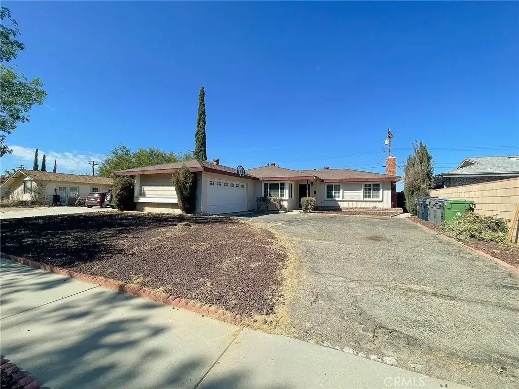 45035 18th St W, Lancaster, CA 93534 - Image #1