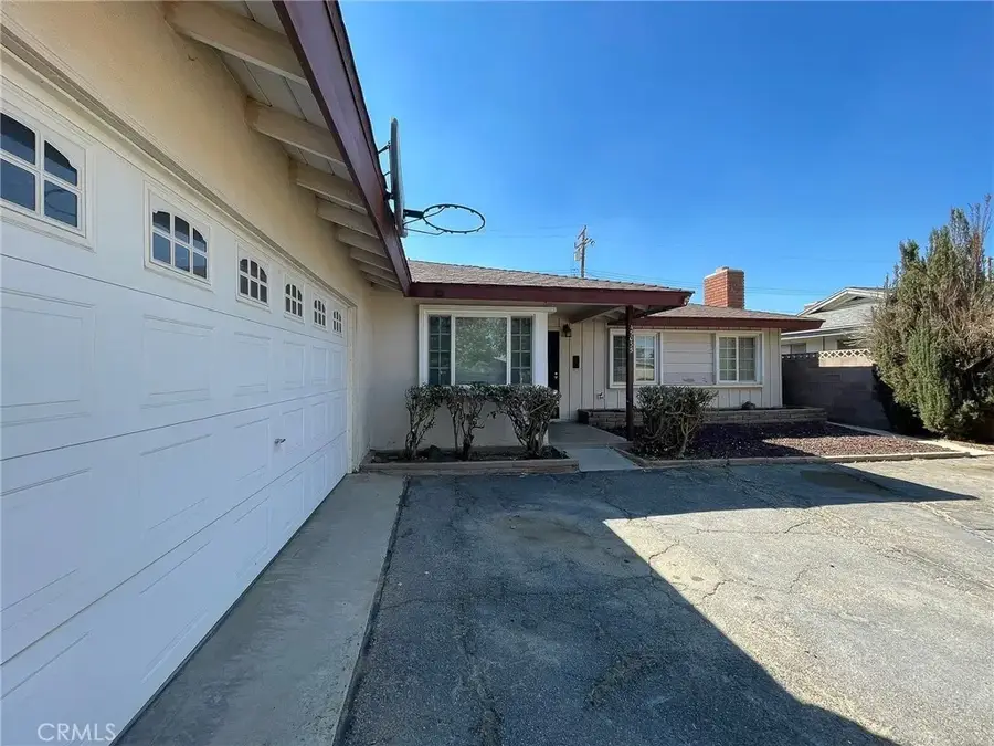 45035 18th St W, Lancaster, CA 93534 - Image #2
