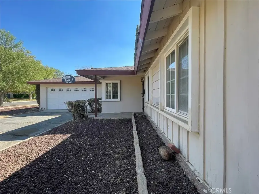 45035 18th St W, Lancaster, CA 93534 - Image #3