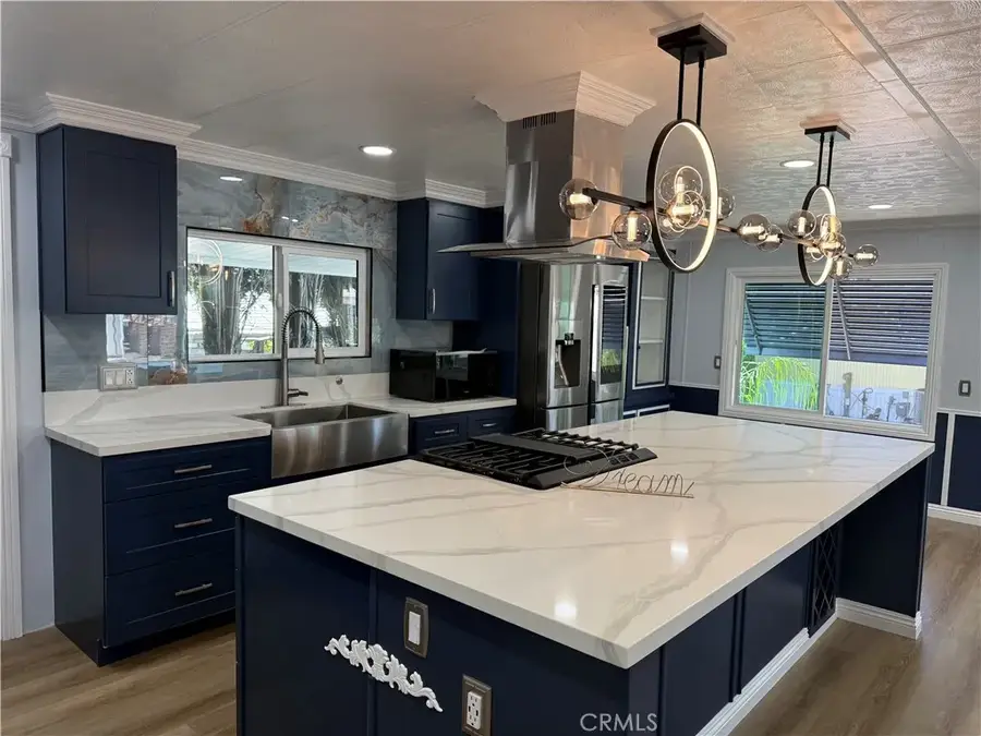 8801 Eton, Canoga Park, CA 91304 - Image #2