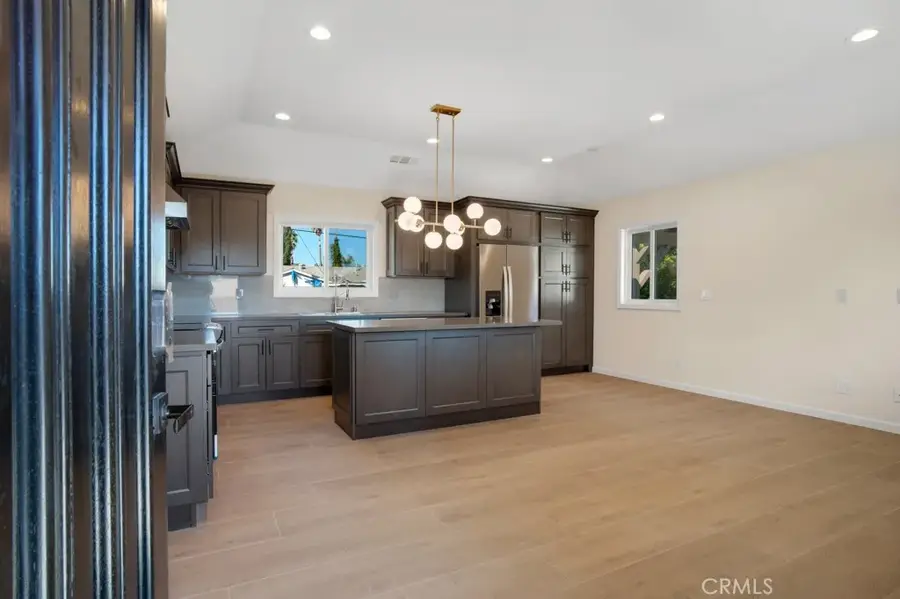 7635 Fallbrook Avenue, West Hills, CA 91304 - Image #2