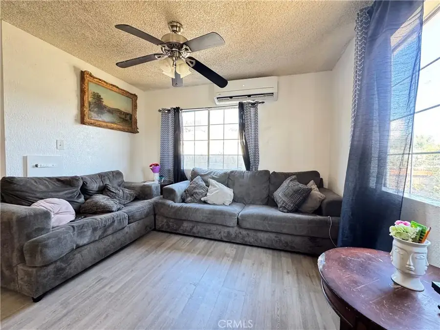 13745 Louvre St, Pacoima, CA 91331 - Image #3