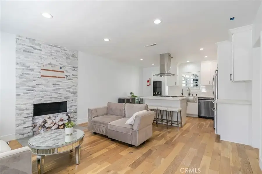 7315 Jamieson Avenue, Reseda, CA 91335 - Image #3