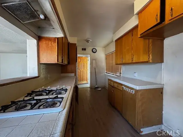 11377 Gladstone Ave, Sylmar, CA 91342 - Image #3