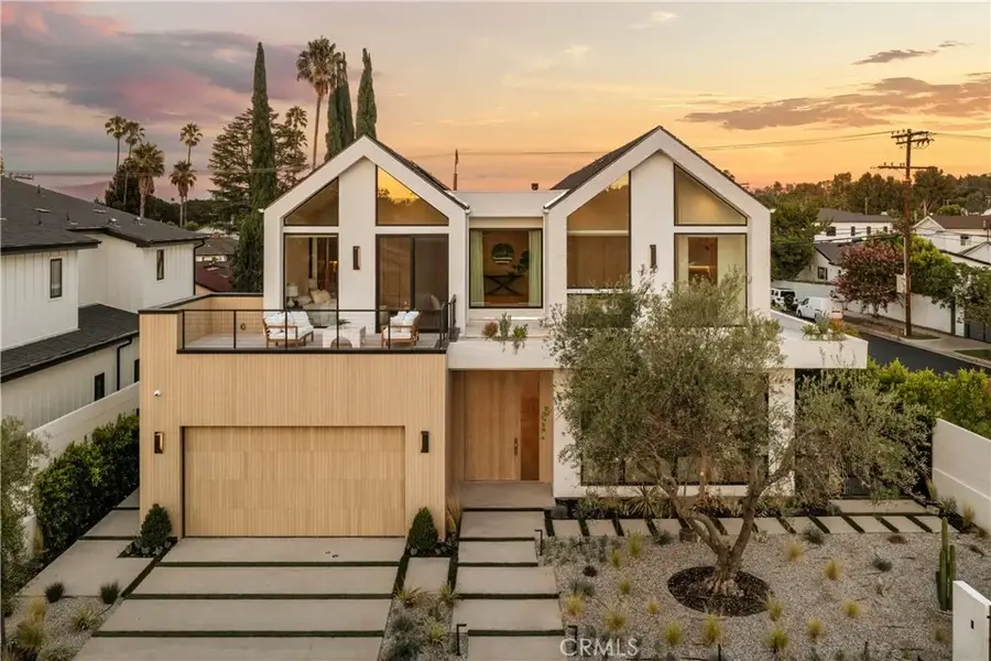 5004 S Enfield Avenue, Encino, CA 91316 - Image #2