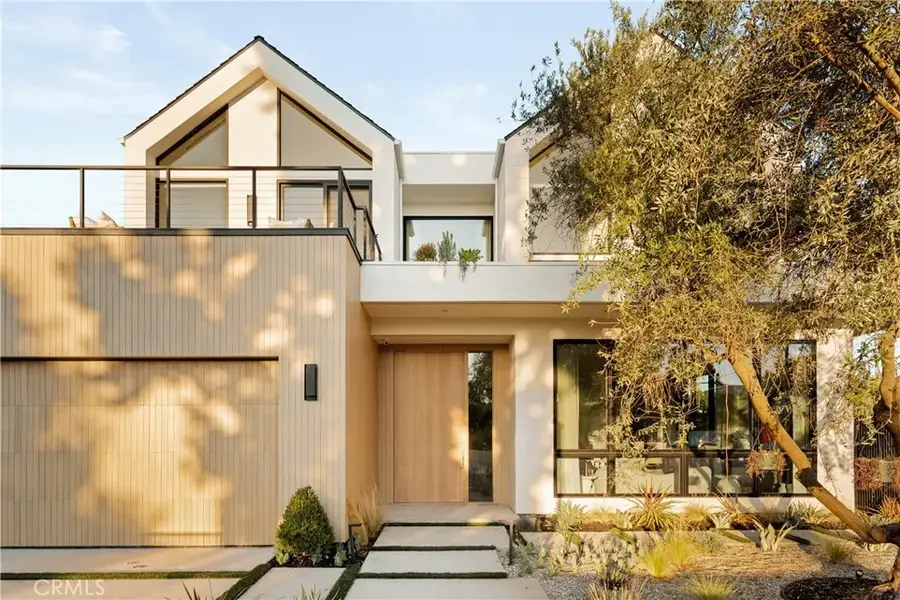 5004 S Enfield Avenue, Encino, CA 91316 - Image #3