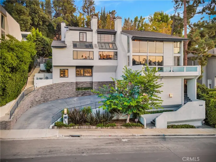 3545 Alana Drive, Sherman Oaks, CA 91403 - Image #2