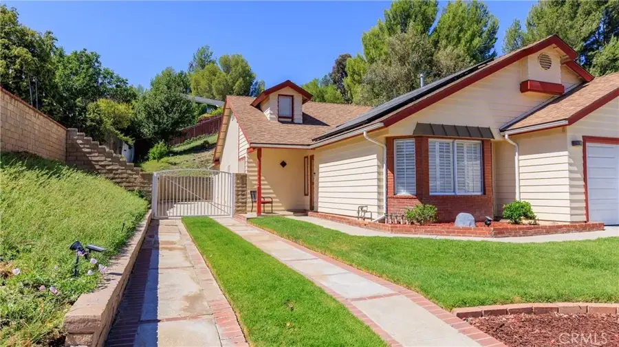 32115 Green Hill Dr., Castaic, CA 91384 - Image #3