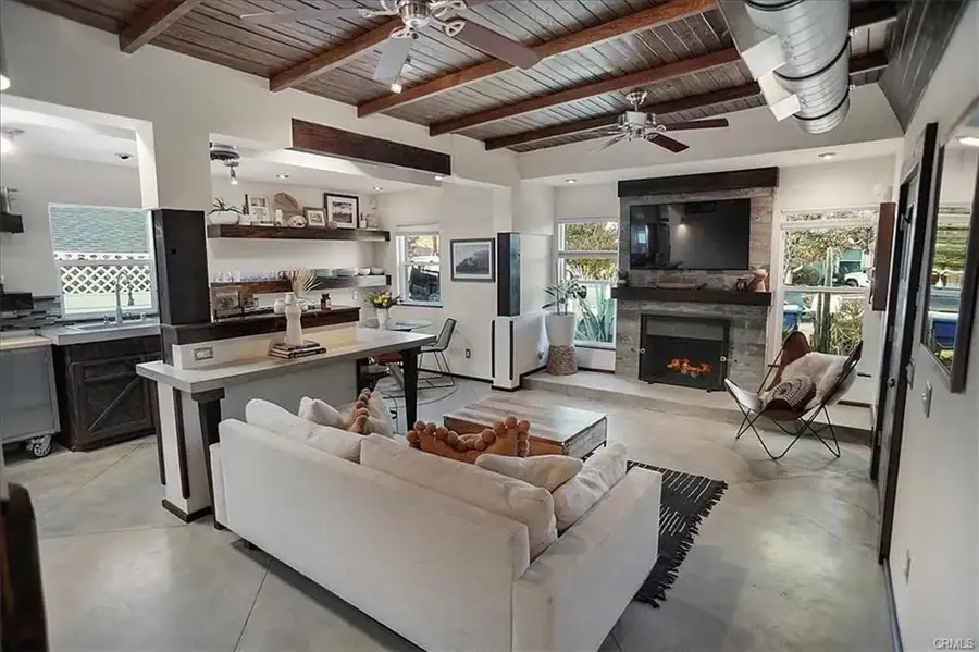 21914 Velicata, Woodland Hills, CA 91364 - Image #3