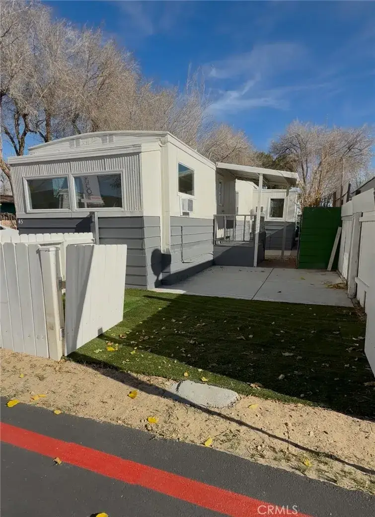 45415 E 28th Street E, Lancaster, CA 93534 - Image #1