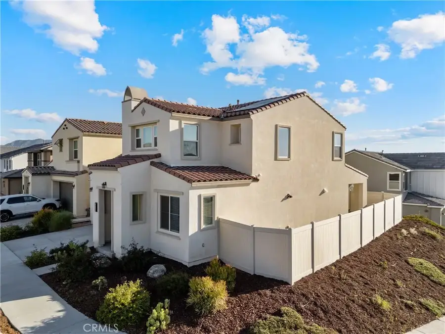 18160 Meridian Lane, Saugus, CA 91350 - Image #2