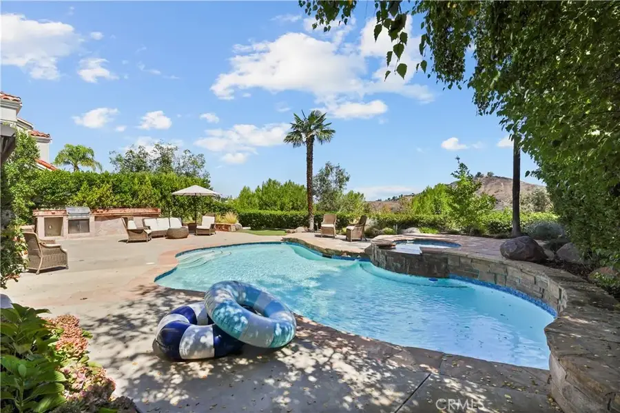 3622 Reina Court, Calabasas, CA 91302 - Image #2