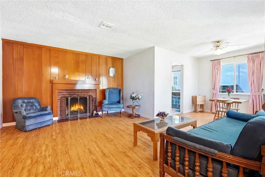 17222 Kingsbury Street, Granada Hills, CA 91344 - Image #3