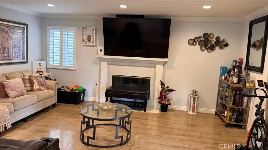 20656 Septo Street, Chatsworth, CA 91311 - Image #2