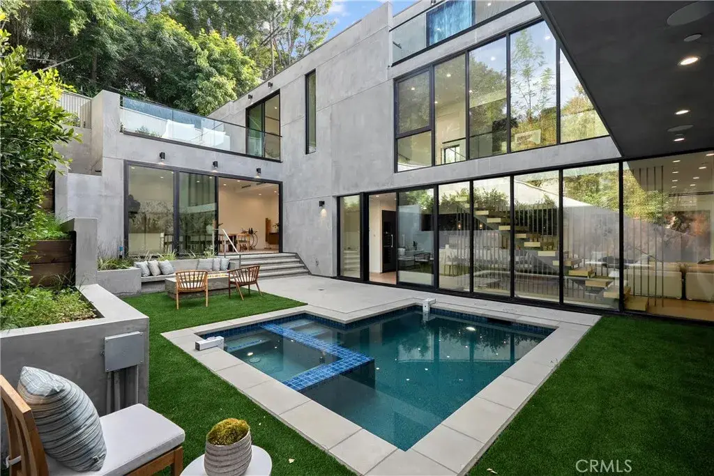 3670 Buena Park Drive, Studio City, CA 91604 - Image #1