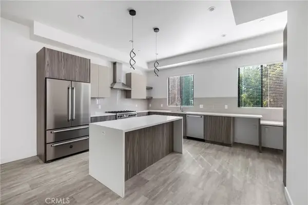 6719 Sepulveda Boulevard, Van Nuys, CA 91411