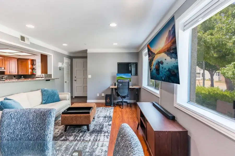 110 W Maple #2, Glendale, CA 91204 - Image #2