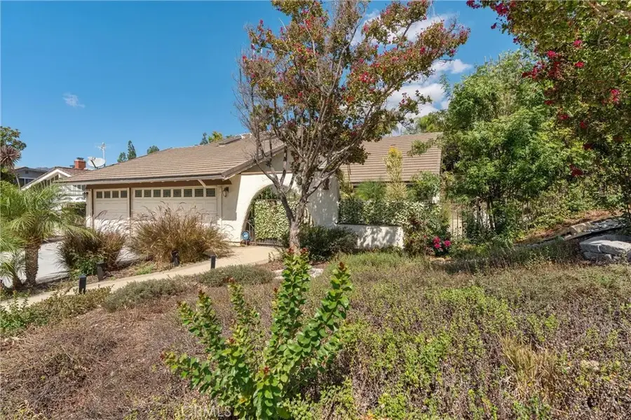 28801 Barragan, Agoura Hills, CA 91301 - Image #2