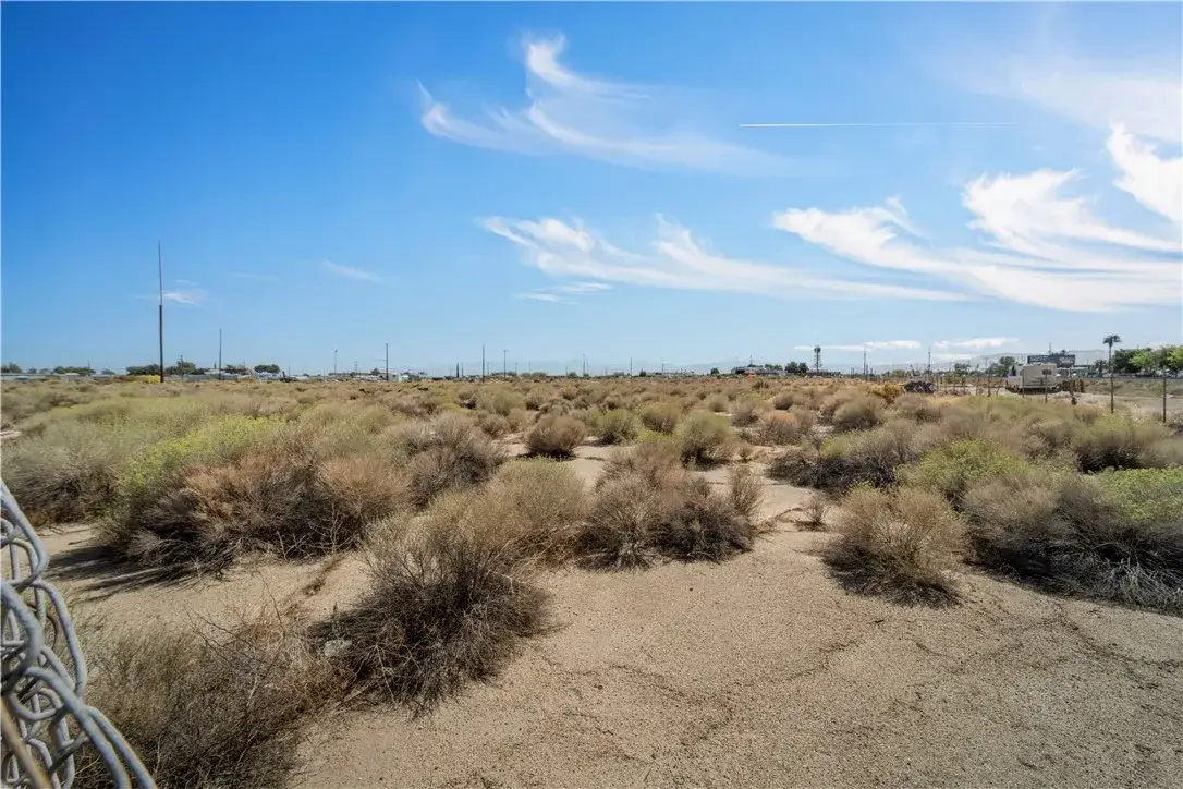 42142 Valley Line, Lancaster, CA 93535 - Image #1