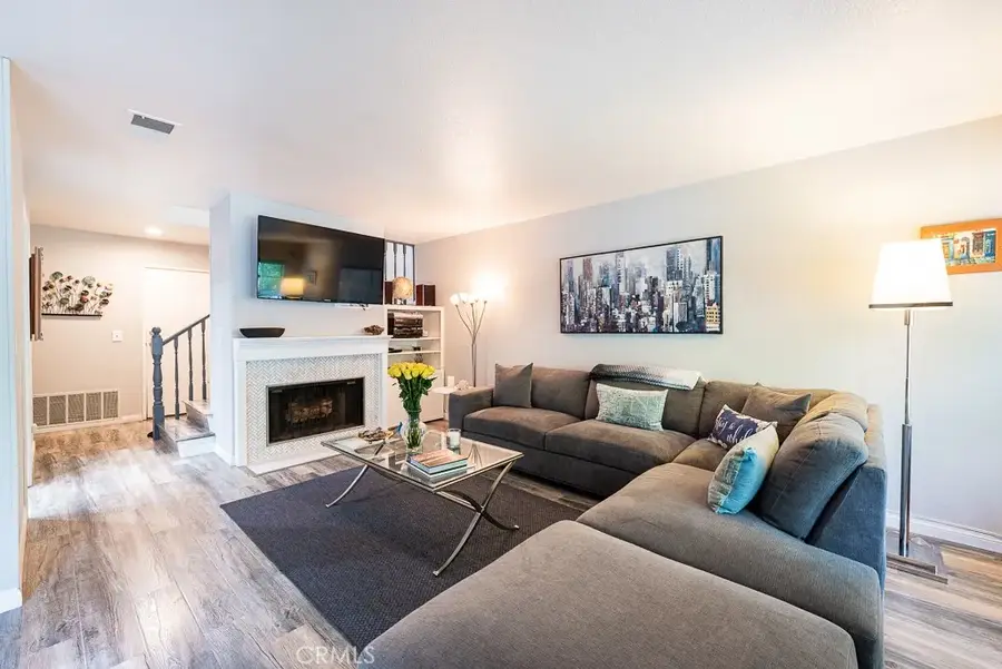 20921 Community Street #12, Canoga Park, CA 91304 - Image #3