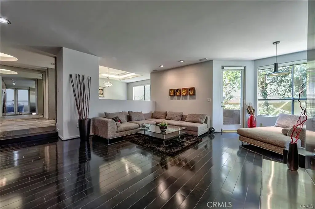 12841 Bloomfield #103, Studio City, CA 91604 - Image #1