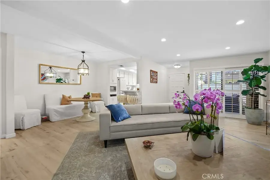 21500 Califa Street #167, Woodland Hills, CA 91367 - Image #2