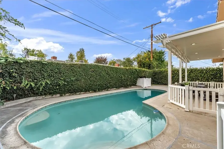 5701 Wish Avenue, Encino, CA 91316 - Image #3