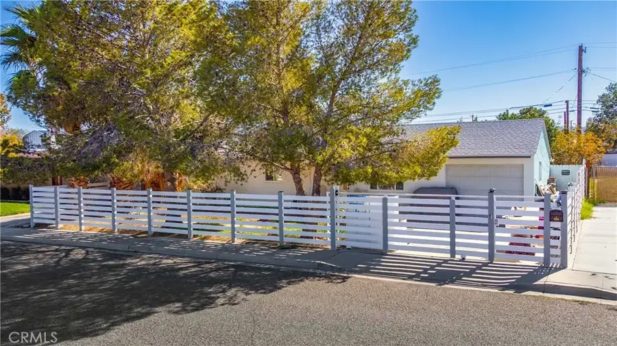 225 W French Avenue, Ridgecrest, CA 93555 - Image #2