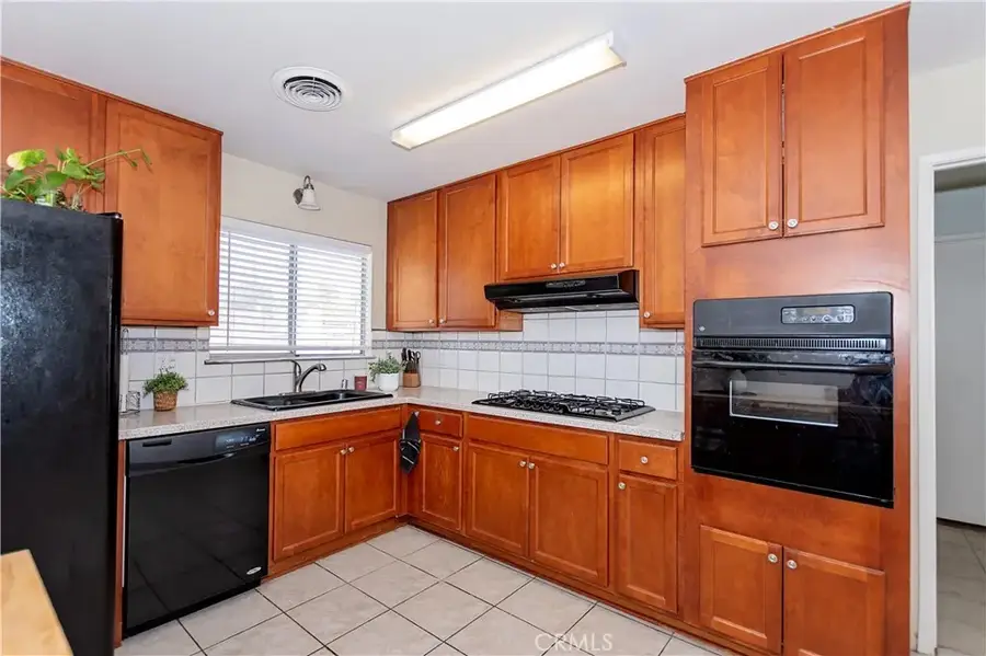 1191 W Avenue J11, Lancaster, CA 93534 - Image #3