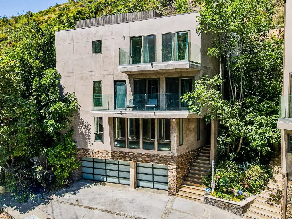 1516 N Beverly Glen Boulevard, Los Angeles, CA 90077 - Image #1