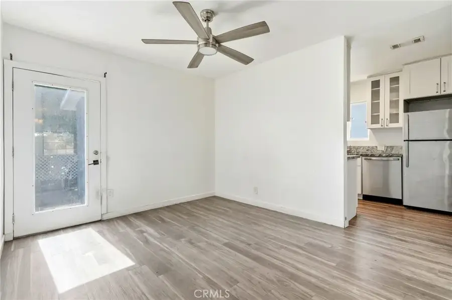 18308 Gresham, Northridge, CA 91325 - Image #3