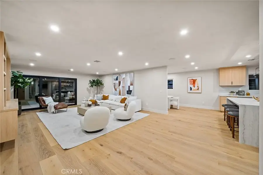 5157 Woodley Avenue, Encino, CA 91436 - Image #3