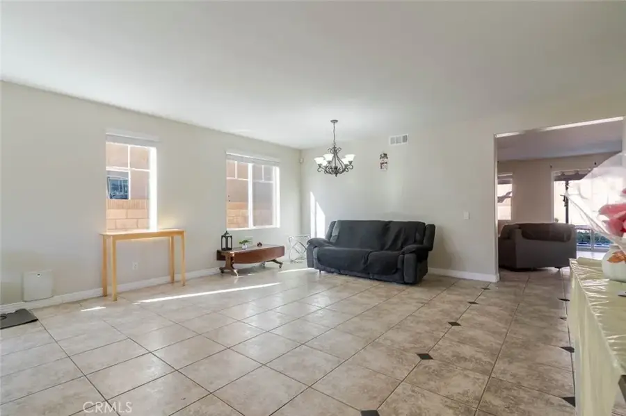 6059 Brentwood Avenue, Lancaster, CA 93536 - Image #3