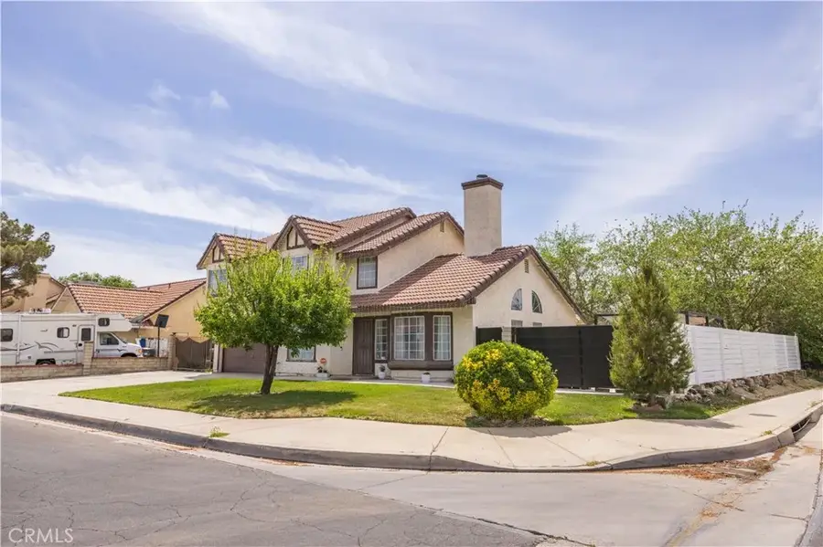 37543 Monarch Street, Palmdale, CA 93552 - Image #2