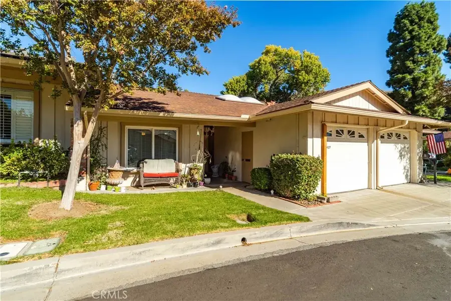 19427 Oak Crossing Road, Newhall, CA 91321 - Image #2