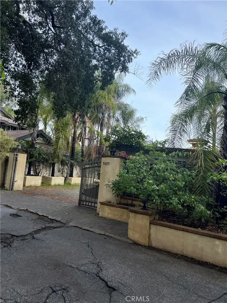 5457 Encino Ave., Encino, CA 91316 - #3