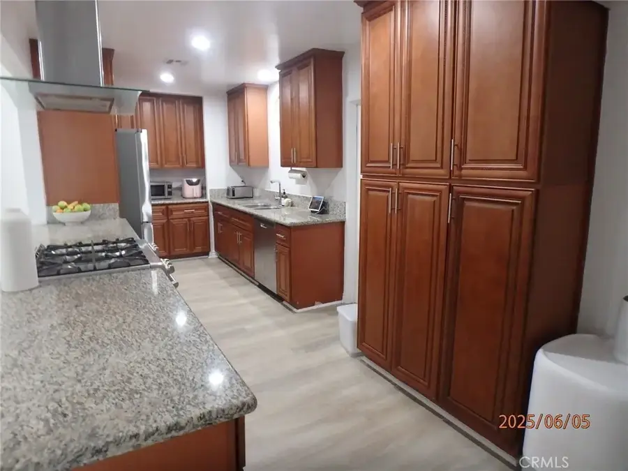 17457 Covello, Van Nuys, CA 91406 - Image #3