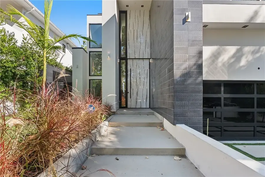 816 N Sycamore, Los Angeles, CA 90038 - Image #3